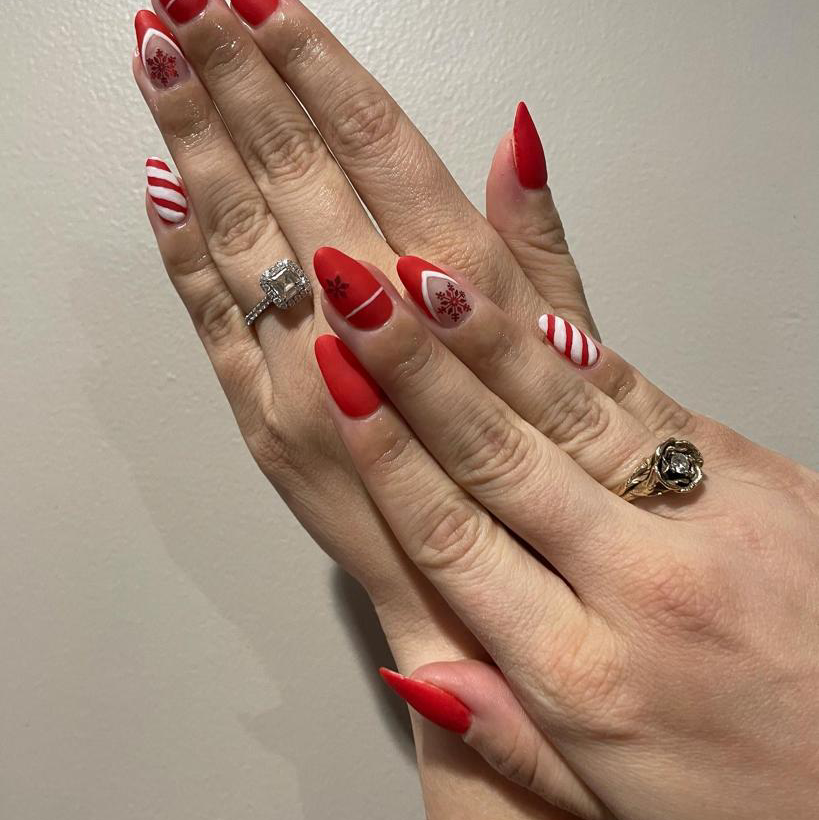 Manhattan Nails Salon nail photo 5